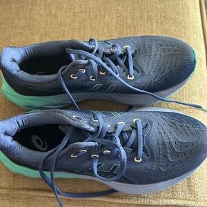 Good condition size 8 ff blast plus